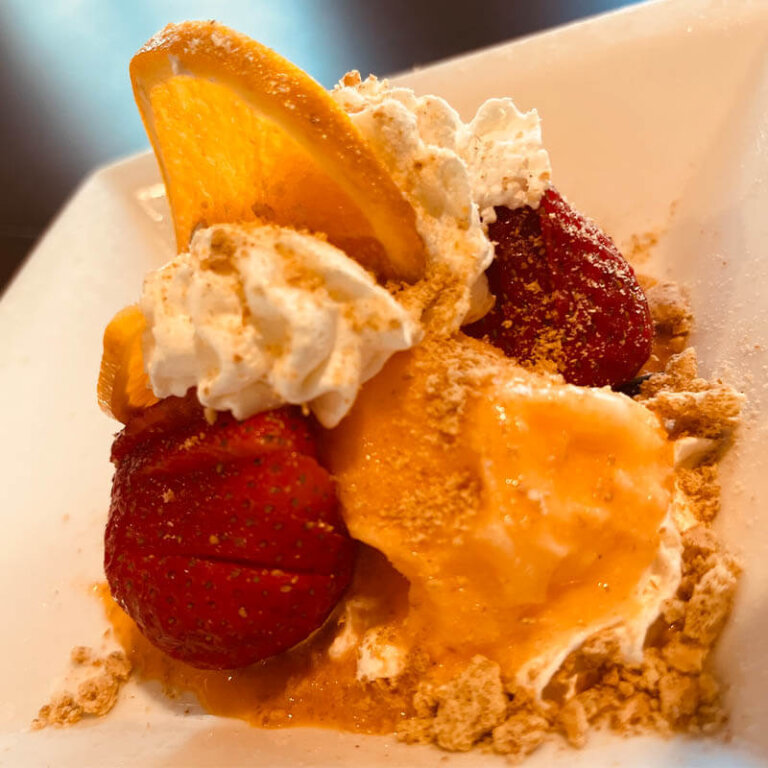 trad-dining-reaganpark_0003_Dessert-of-the-Day